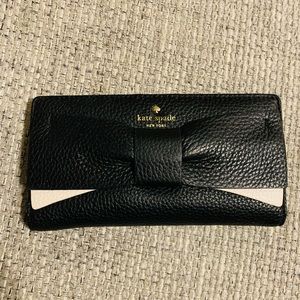 Kate Spade Bow Wallet